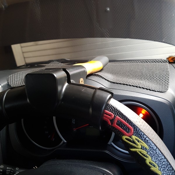 Kunci Pengaman Setir Mobil Sarung Stir T Armored 6004 Security - foto-produk-1